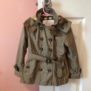 Burberry shiny trench coat. Size 5Y.